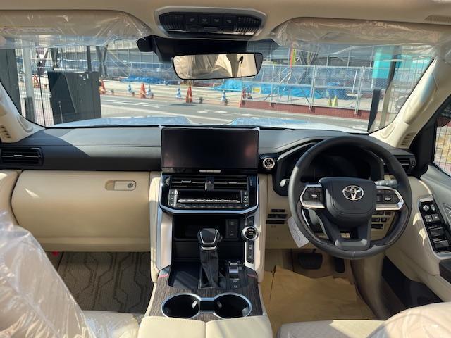 Toyota LAND CRUISER 2025-07 7823323-18