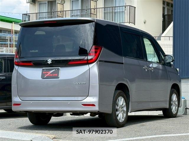 Suzuki LANDY 2022-10 7815412-1