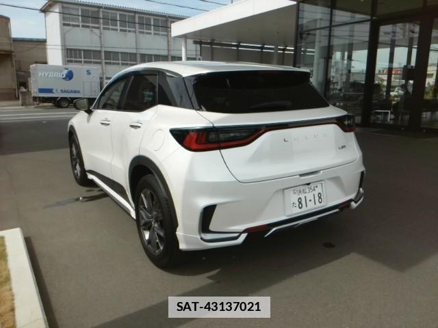 Lexus LBX 2024-06 7811387-1