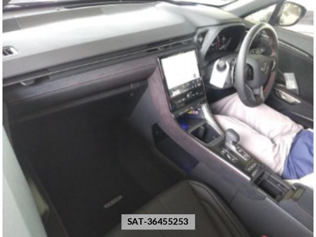 Lexus LBX 2025-08 7811466-2