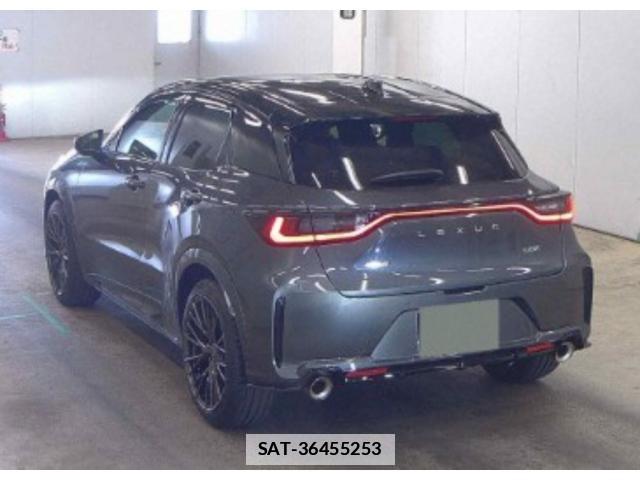 Lexus LBX 2025-08 7811466-4
