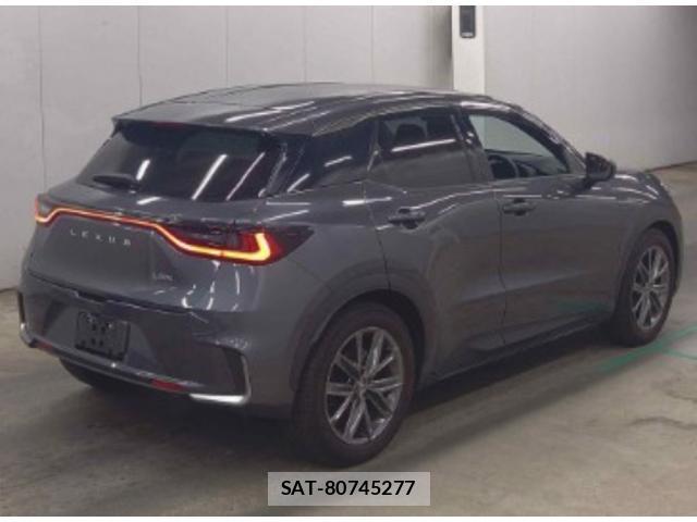 Lexus LBX 2024-03 7811756-5