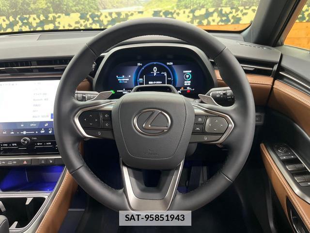 Lexus LBX 2025-12 7816244-10