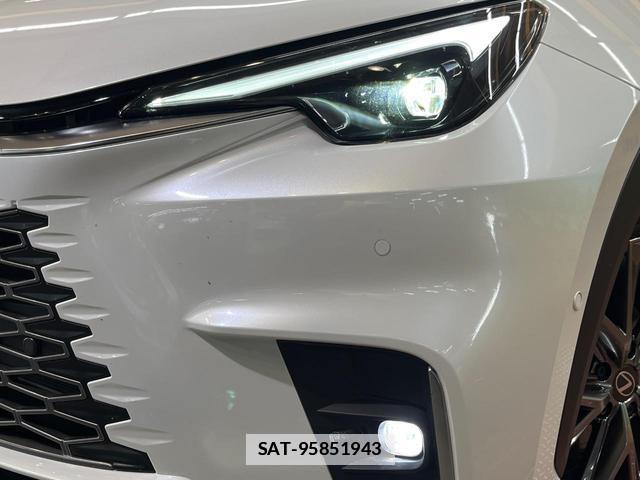 Lexus LBX 2025-12 7816244-11
