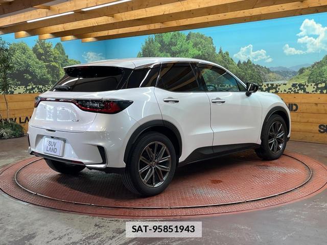 Lexus LBX 2025-12 7816244-16