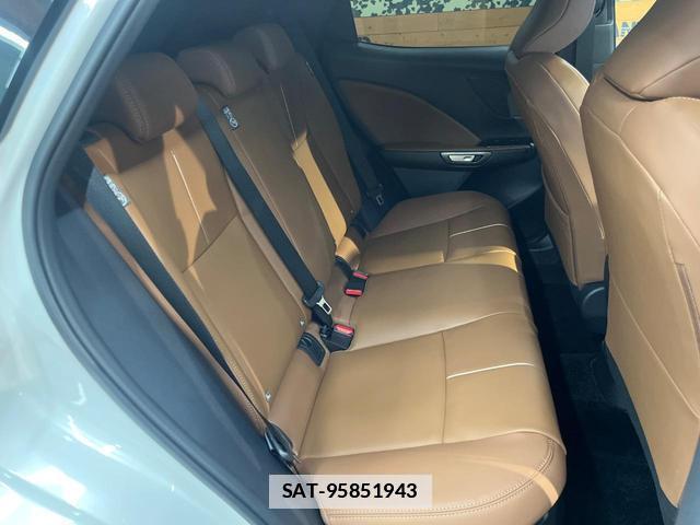 Lexus LBX 2025-12 7816244-8