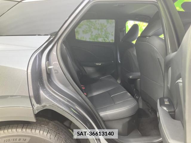 Lexus LBX 2024-04 7822384-4
