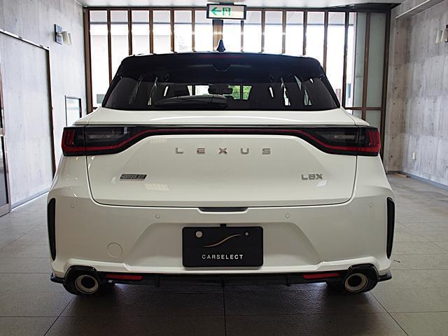 Lexus LBX 2025-05 7822812-10