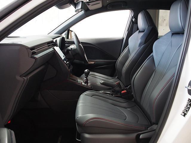 Lexus LBX 2025-05 7822812-14