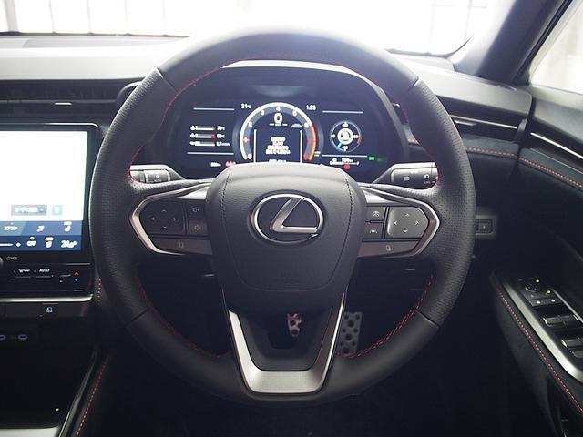 Lexus LBX 2025-05 7822812-6