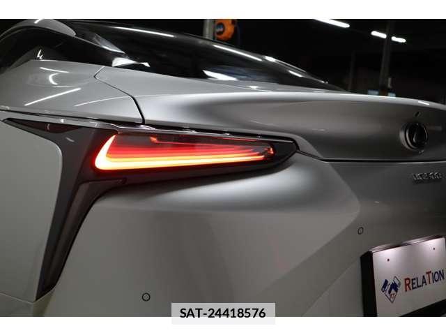 Lexus LC 2018-10 7817013-12