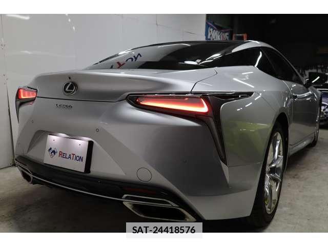 Lexus LC 2018-10 7817013-15