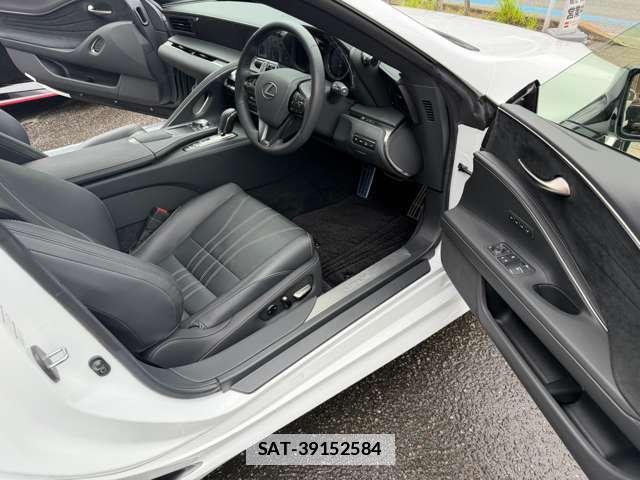 Lexus LC 2018-08 7818746-8