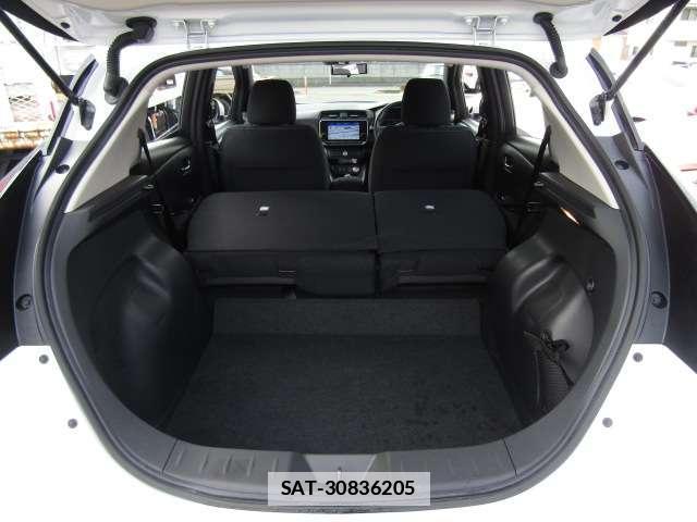 Nissan LEAF 2023-12 7812855-5