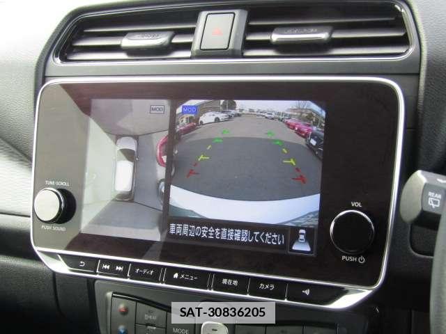 Nissan LEAF 2023-12 7812855-7