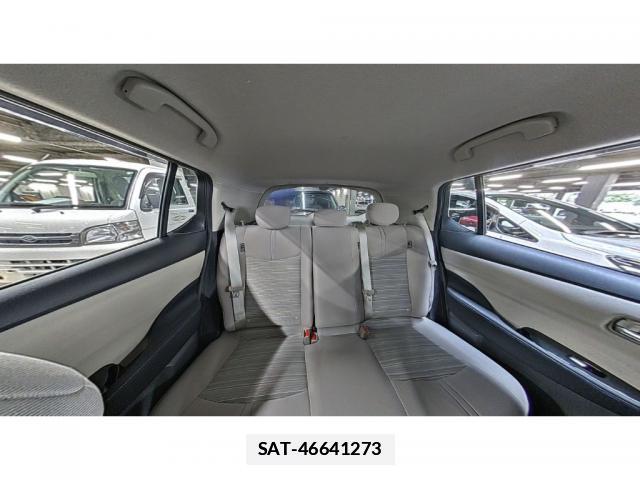 Nissan LEAF 2018-02 7816551-8