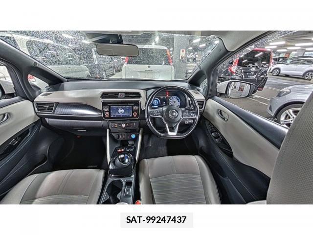 Nissan LEAF 2018-10 7816597-2