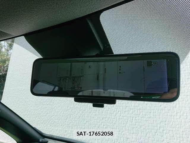 Nissan LEAF 2017-10 7819860-11