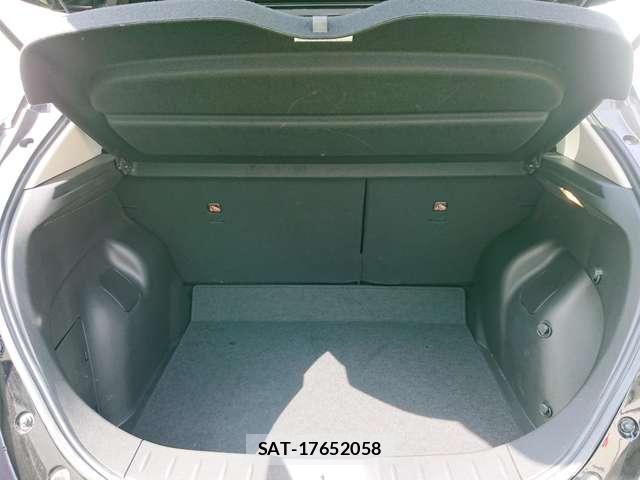 Nissan LEAF 2017-10 7819860-14