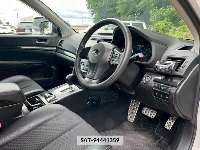 Subaru LEGACY TOURING WAGON 2013-07 7812707-3