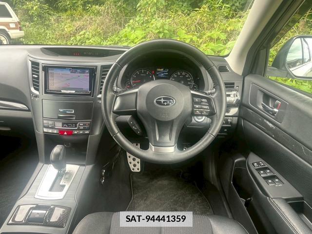 Subaru LEGACY TOURING WAGON 2013-07 7812707-4