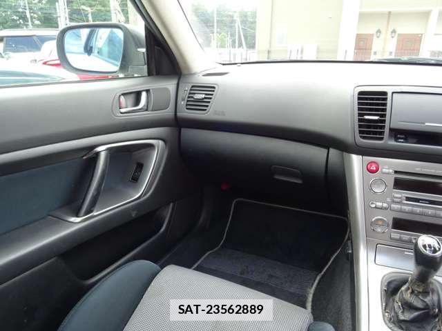 Subaru LEGACY TOURING WAGON 2004-02 7813056-13