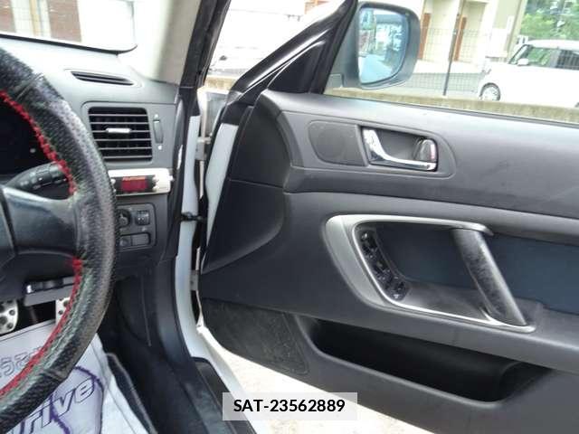 Subaru LEGACY TOURING WAGON 2004-02 7813056-14