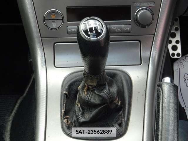 Subaru LEGACY TOURING WAGON 2004-02 7813056-17