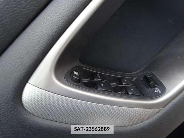 Subaru LEGACY TOURING WAGON 2004-02 7813056-19