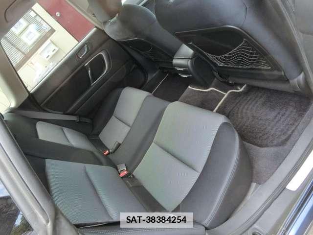 Subaru LEGACY TOURING WAGON 2004-05 7813084-7