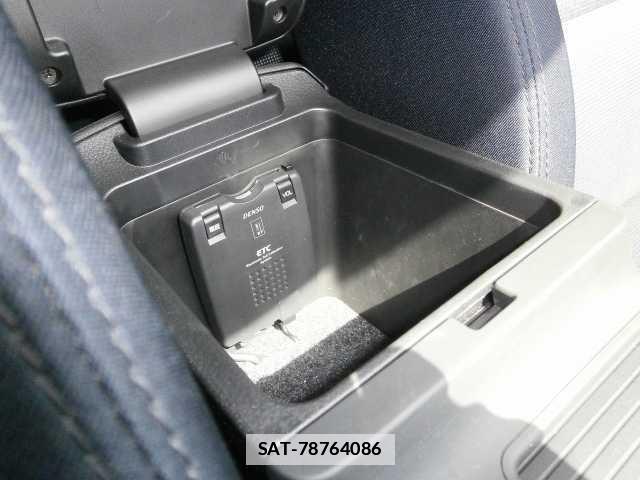 Subaru LEGACY TOURING WAGON 2004-06 7813959-6