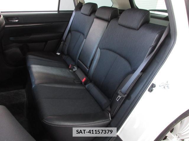 Subaru LEGACY TOURING WAGON 2011-04 7818134-16