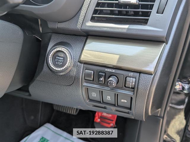 Subaru LEGACY TOURING WAGON 2012-05 7819081-18