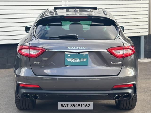 Maserati LEVANTE 2020-02 7813357-15
