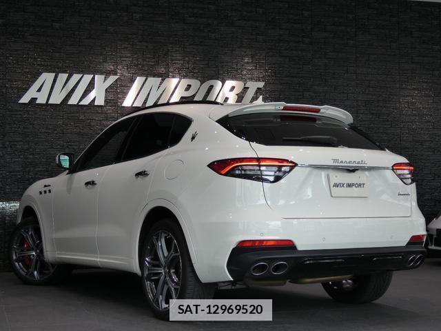 Maserati LEVANTE 2021-11 7813601-1