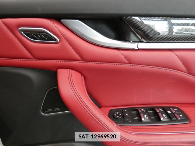 Maserati LEVANTE 2021-11 7813601-14