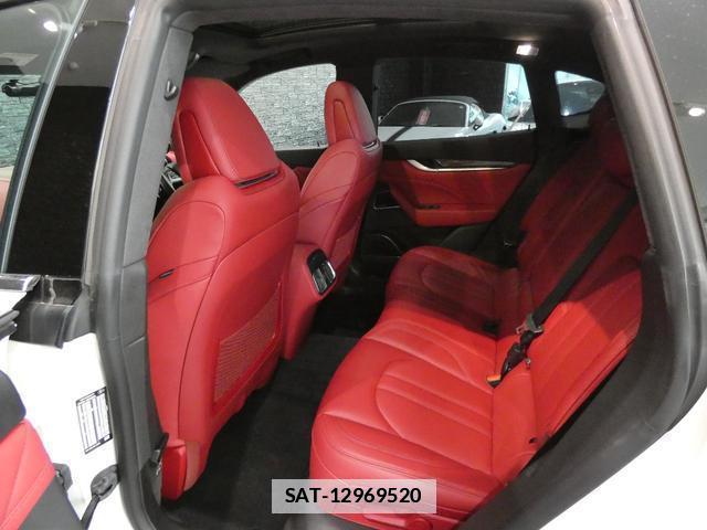 Maserati LEVANTE 2021-11 7813601-19