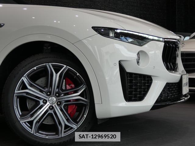 Maserati LEVANTE 2021-11 7813601-4