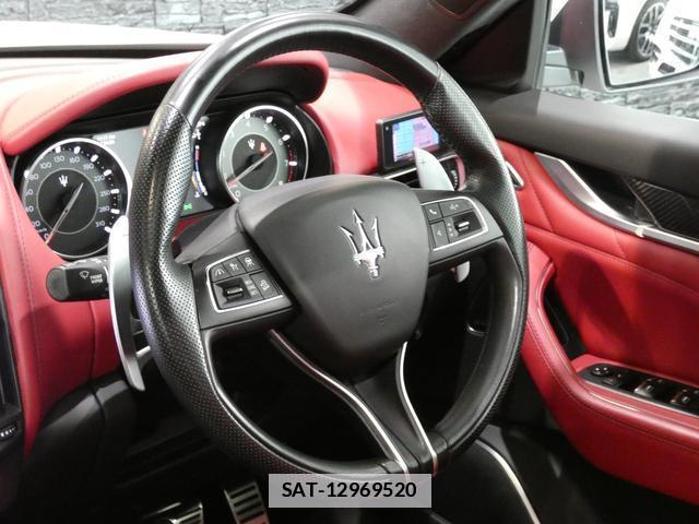 Maserati LEVANTE 2021-11 7813601-8