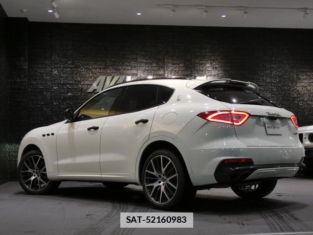 Maserati LEVANTE 2019-12 7813605-1