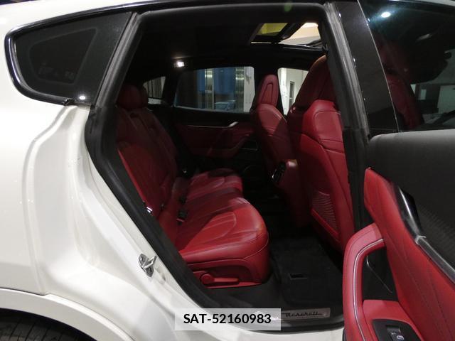 Maserati LEVANTE 2019-12 7813605-18