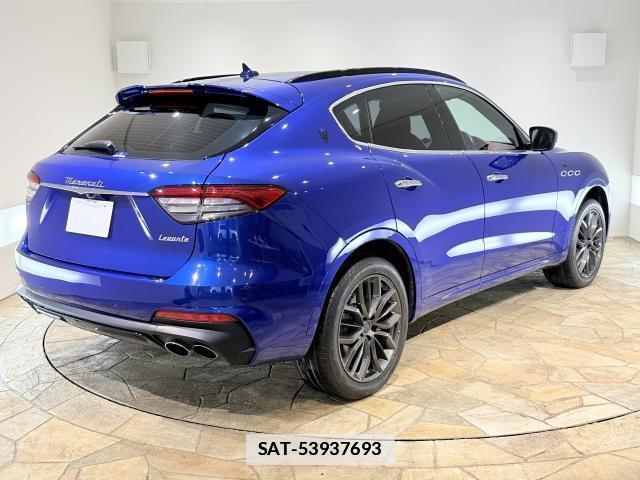 Maserati LEVANTE 2018-10 7817763-2