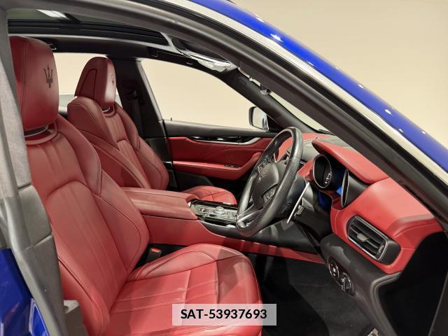 Maserati LEVANTE 2018-10 7817763-4