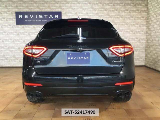 Maserati LEVANTE 2021-01 7817819-3