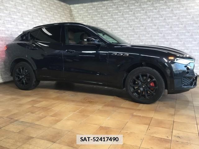Maserati LEVANTE 2021-01 7817819-6