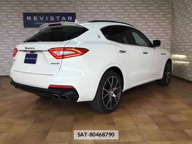 Maserati LEVANTE 2020-04 7817826-1