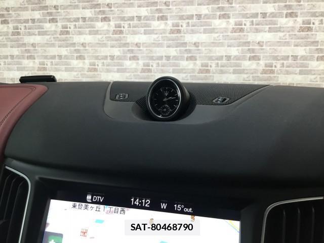 Maserati LEVANTE 2020-04 7817826-14