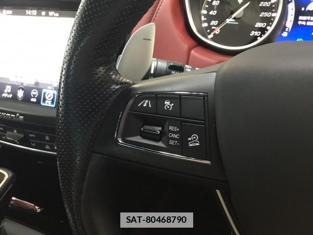 Maserati LEVANTE 2020-04 7817826-17