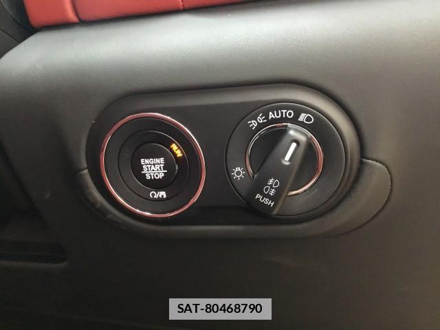 Maserati LEVANTE 2020-04 7817826-19