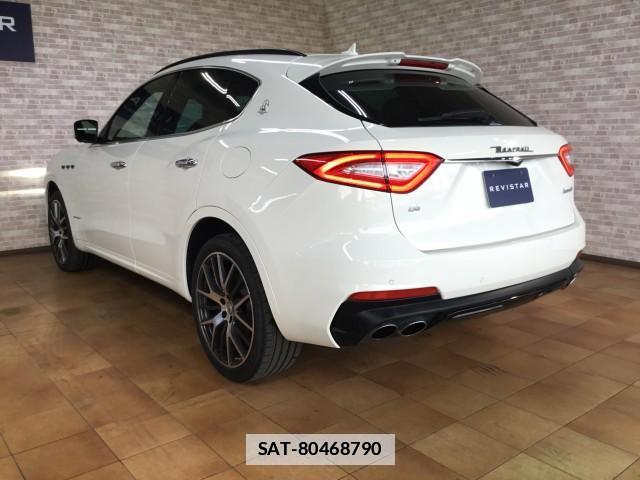 Maserati LEVANTE 2020-04 7817826-5